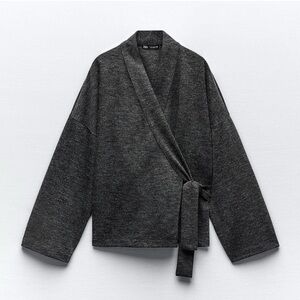 ZARA fabulously fashionable & warm Kimono Gray Knit Cardigan🔥🔥🔥